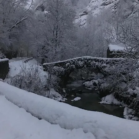 La Casina De De Cabrales Dentro Del Parque Nacional Picos De Europa Prázdninový dům