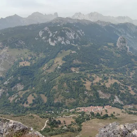 La Casina De De Cabrales Dentro Del Parque Nacional Picos De Europa Dom wakacyjny
