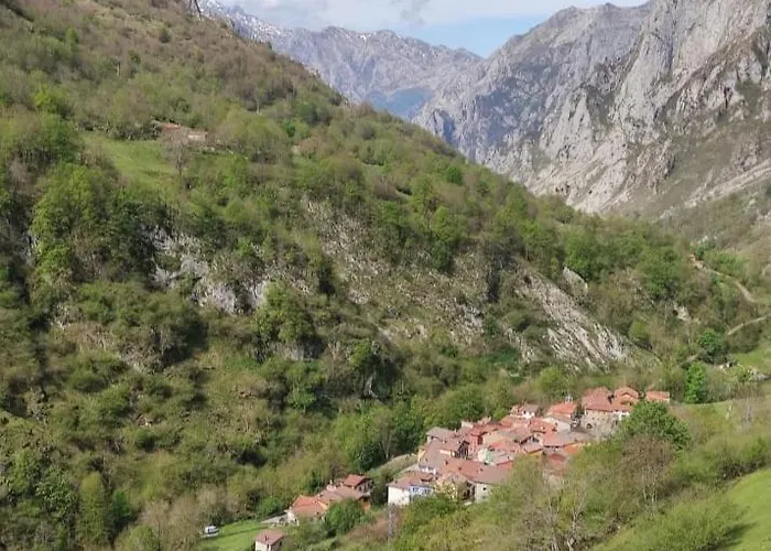 La Casina De De Cabrales Dentro Del Parque Nacional Picos De Europa Ferienhaus